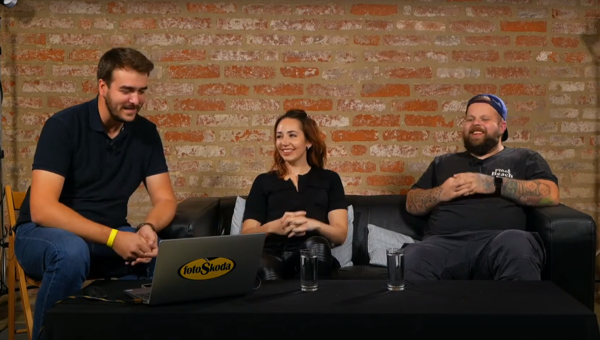 ŽIVÝ VIDEO STREAM OD FOTOŠKODA - LENKA A KENJI O PORTRÉTNÍ FOTOGRAFII